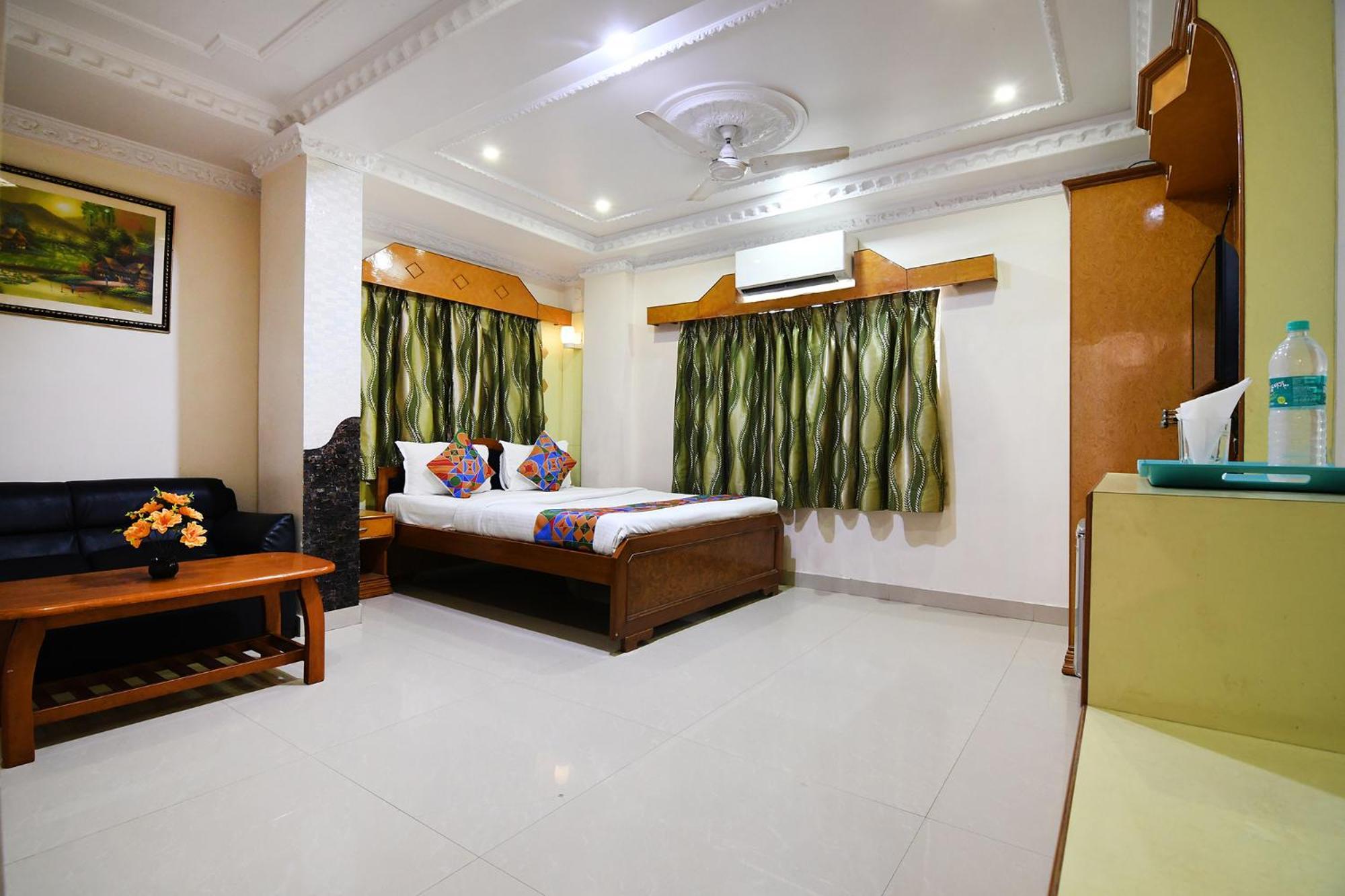 Fabexpress Wild Orchid - 800M From Medica Superspecialty Hospital Hotel Calcutta Eksteriør billede